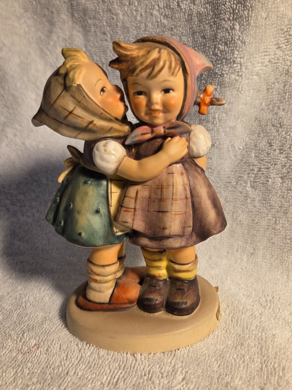 M J Hummel 'Telling Her Secret' #196/0 TMK 4 5.5" Figurine 1960's-70's